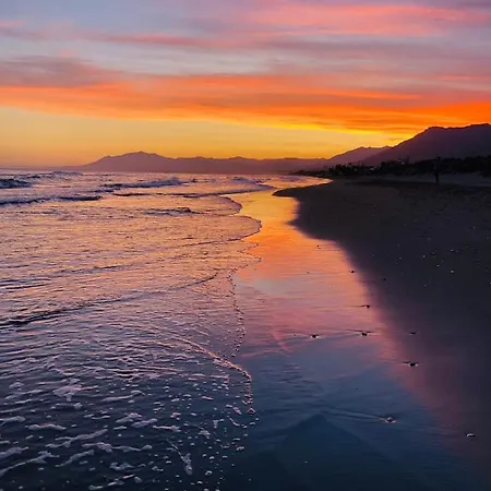 Luxury At Lomas Del Rey, Puente Apartment Marbella