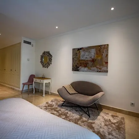 Luxury At Lomas Del Rey, Puente Apartment