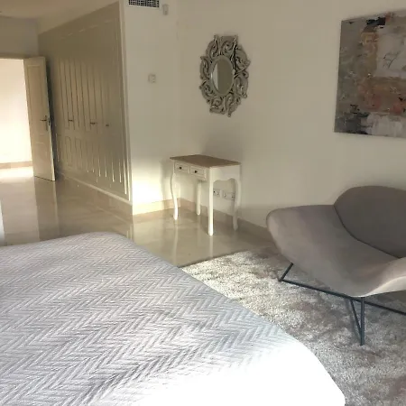 Luxury At Lomas Del Rey, Puente