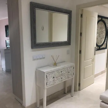 Luxury At Lomas Del Rey, Puente