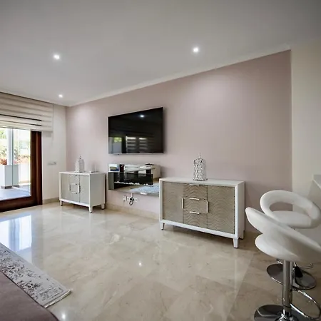 Luxury At Lomas Del Rey, Puente Marbellac