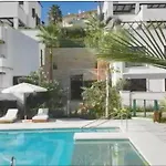 Luxury At Lomas Del Rey, Puente * 马尔韦利亚