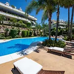 Luxury At Lomas Del Rey, Puente 公寓 马尔韦利亚