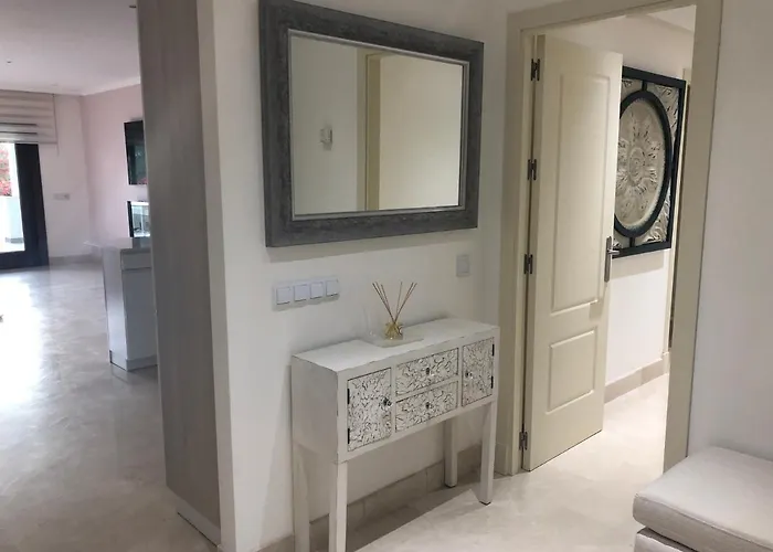 Luxury At Lomas Del Rey, Puente